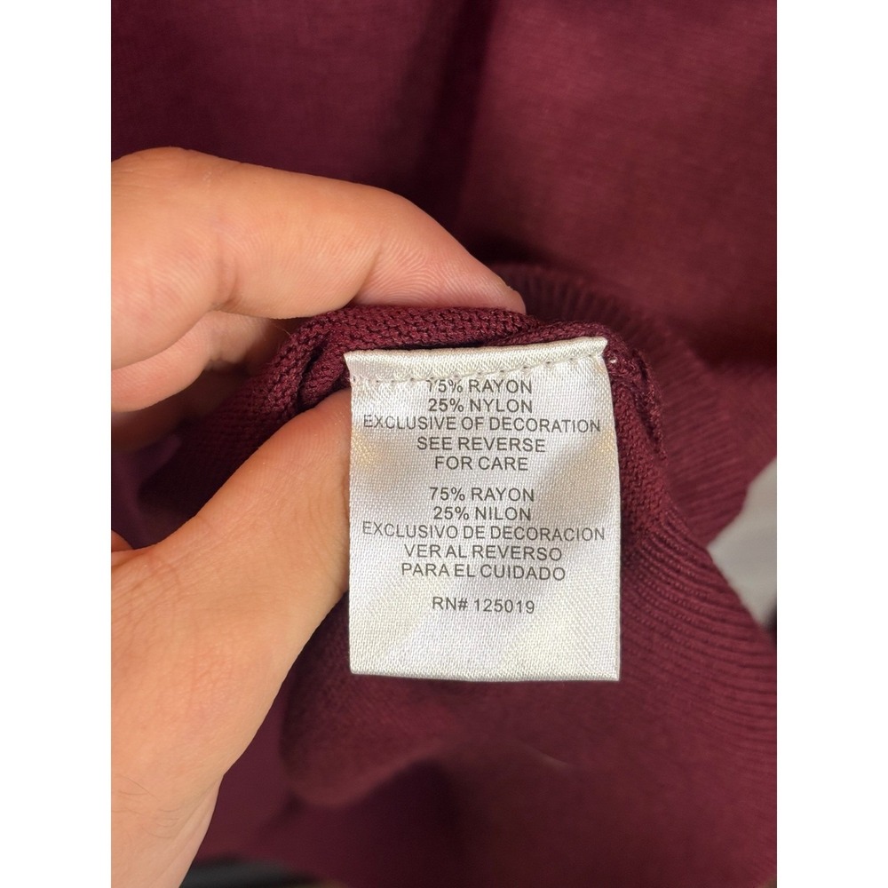 NWT Joseph A Womens Wine Maroon Gold Shoulder Zip Turtleneck Sweater Medium - Picture 9 of 11